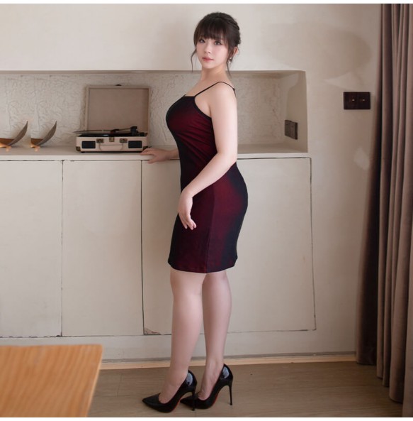 FEE ET MOI - Sexy Slit Spaghetti Strap Dress (Plus Size - Black Red)